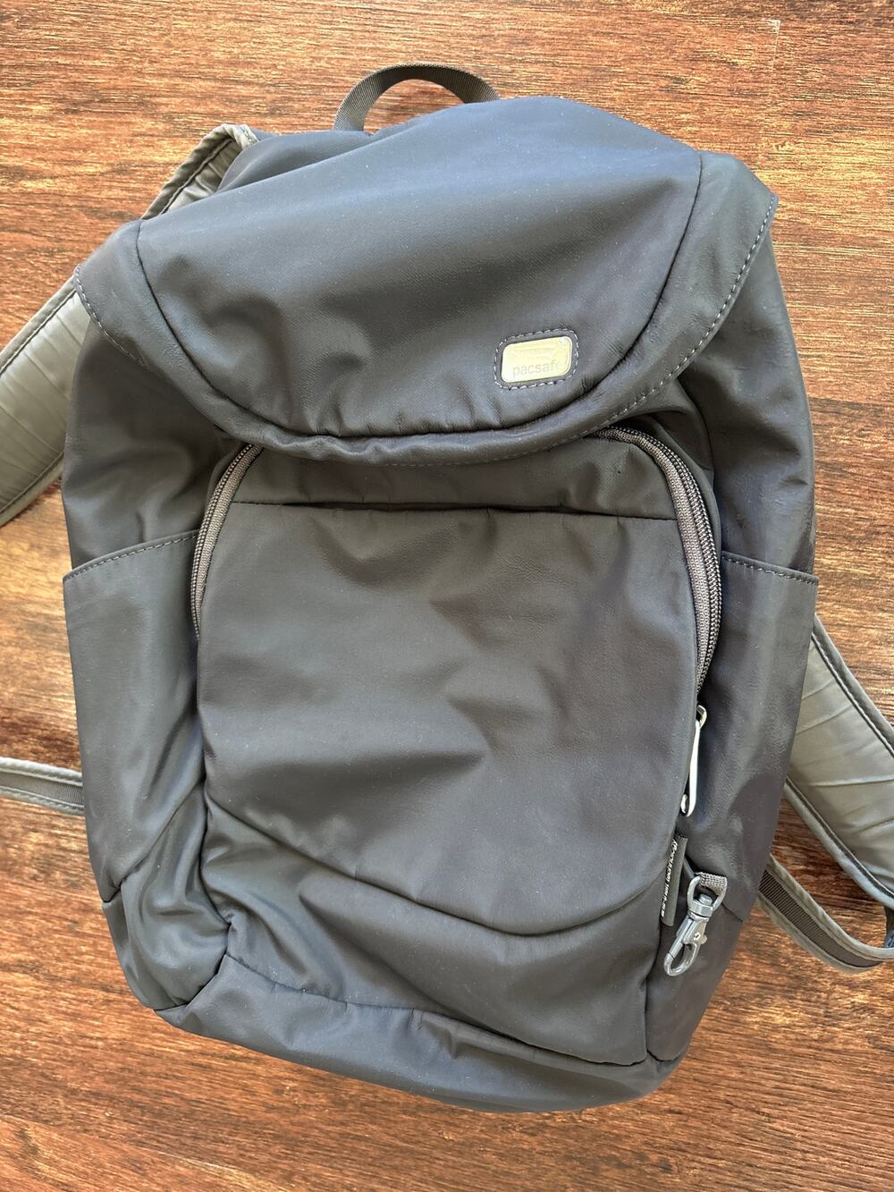 Pacsafe Black Anti-Theft Backpack Rucksack Travel Daypack Security Bag